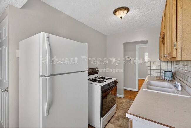 Foto del edificio - 257 Glen Garry Rd