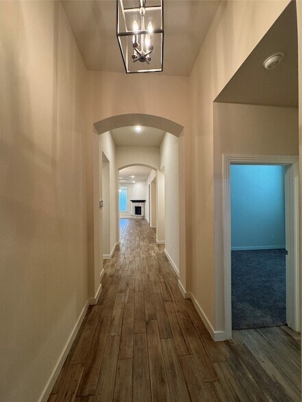 Foto del edificio - 504 Evergreen Rd