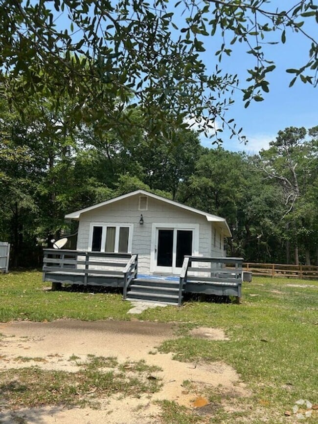 Building Photo - 206 Marsh Oaks Dr