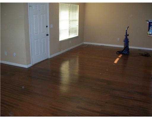 Foto del edificio - 1050 SW Fenway Rd