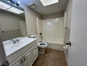 Building Photo - 3911 Country Club Blvd