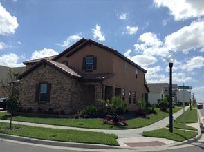 Building Photo - 9240 WOOD CRANE Dr