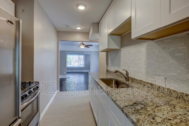 Foto del edificio - 465 W Breckenridge St