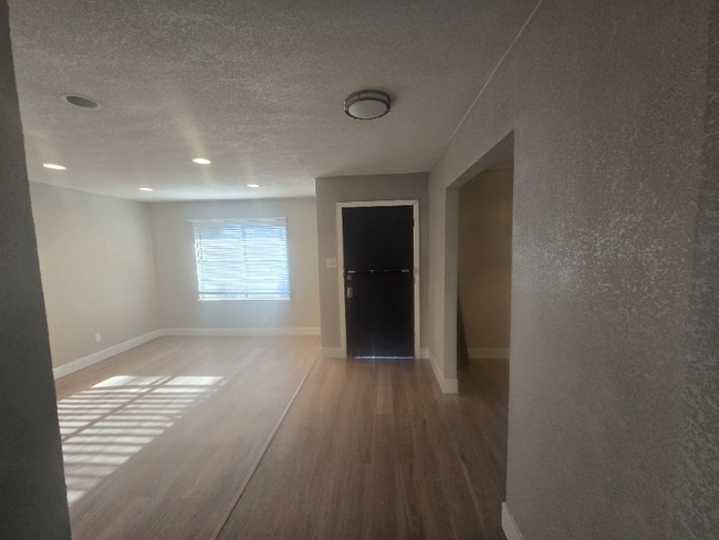 Photo - 4911 Belle Ellen House