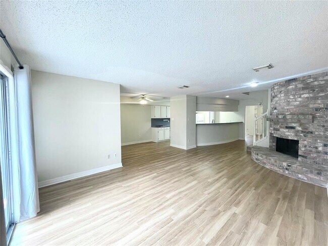 Building Photo - 7856 Kendalia Dr