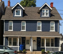 Building Photo - 452 Carlton Ave