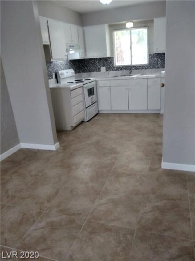 Primary Photo - 2 bedroom Condo