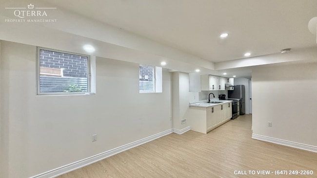 Building Photo - 132 Ridgemount St
