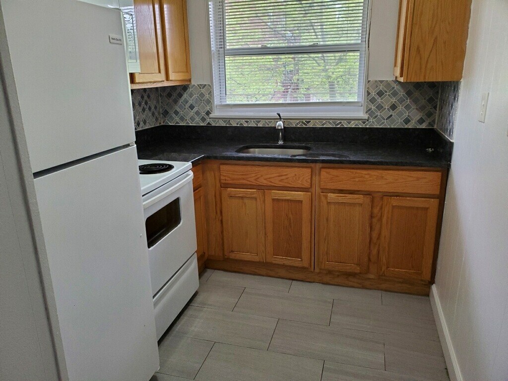 Primary Photo - 27 Smith St