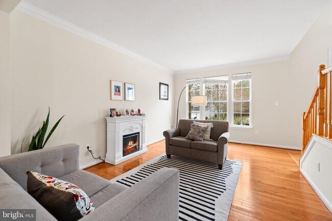 Foto del edificio - 5907 Indian Summer Dr