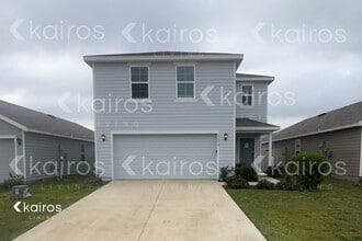 Building Photo - 8694 SW 43rd Ter