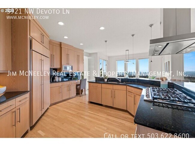Building Photo - 3921 NW Devoto Ln