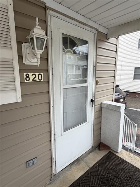 Foto del edificio - 820 Jacoby Rd