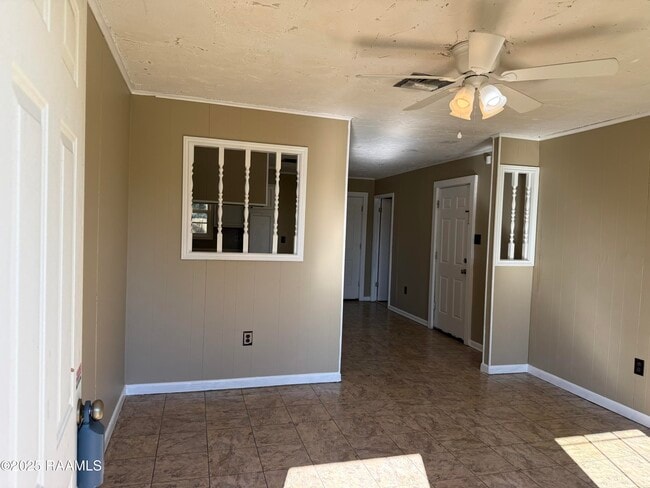 Building Photo - 2606 Brenda Dr