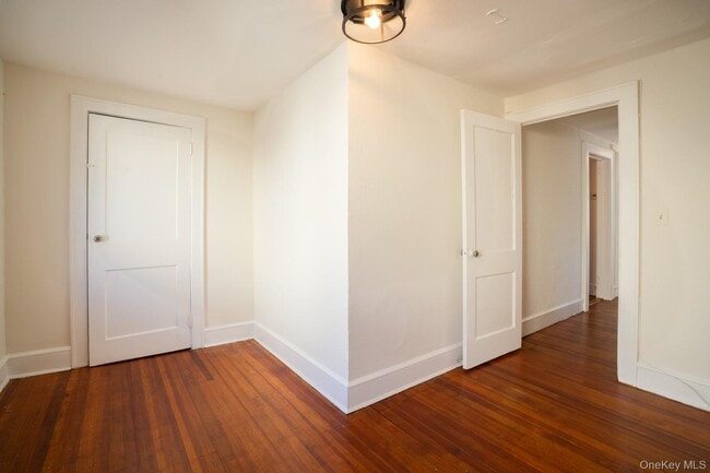 Foto del edificio - 52 Irma Ave