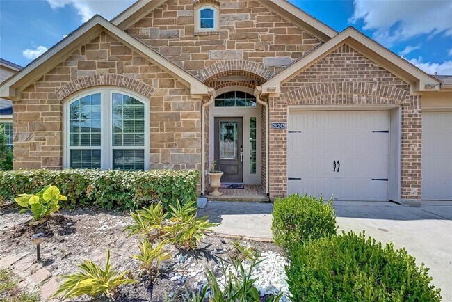Foto del edificio - 26243 Crystal Cove Ln