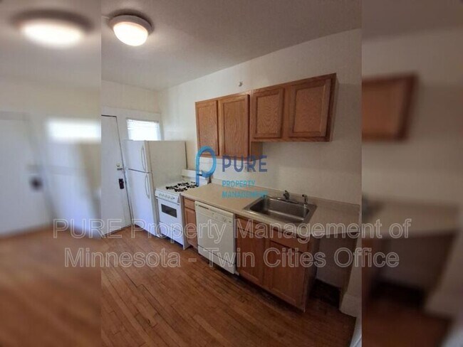 Building Photo - 712 W 32nd St
