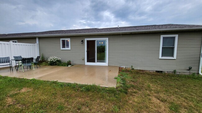 Exterior Back - 10609 E Lovejoy Rd