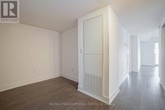Photo du bâtiment - 955-2955 Bay St.