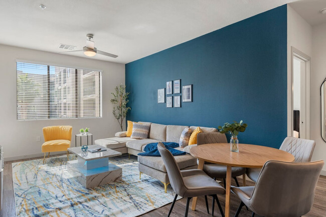 Foto del edificio - 711 W Broadway Rd