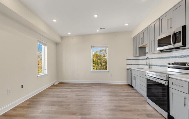 Building Photo - 511 Gorgas Ln