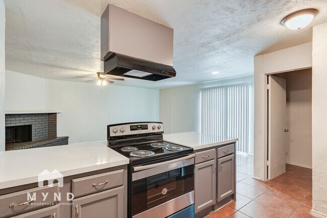 Foto del edificio - 3237 Chalmette Ct