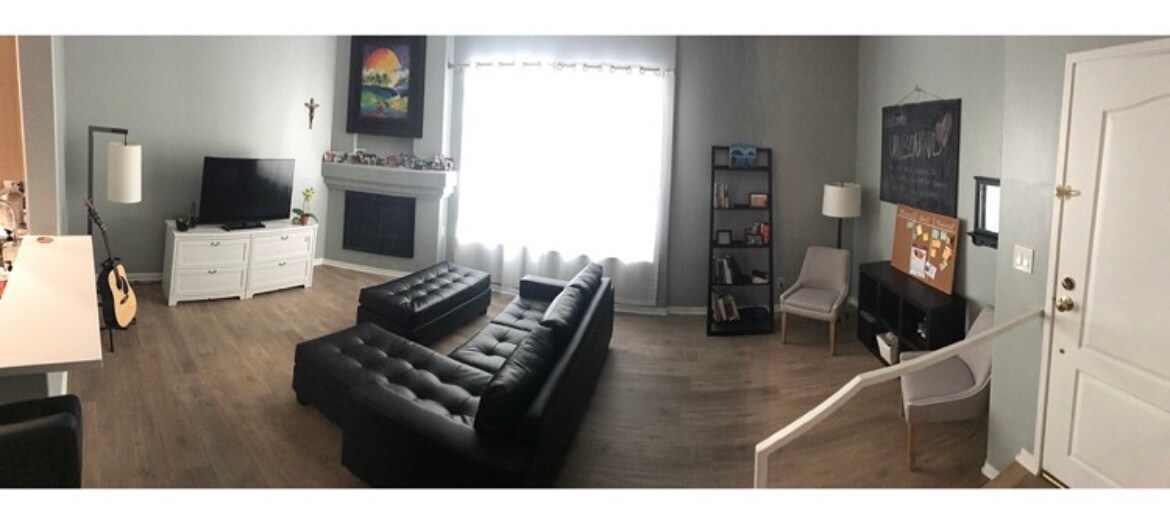 Foto principal - 7033 La Tijera Blvd