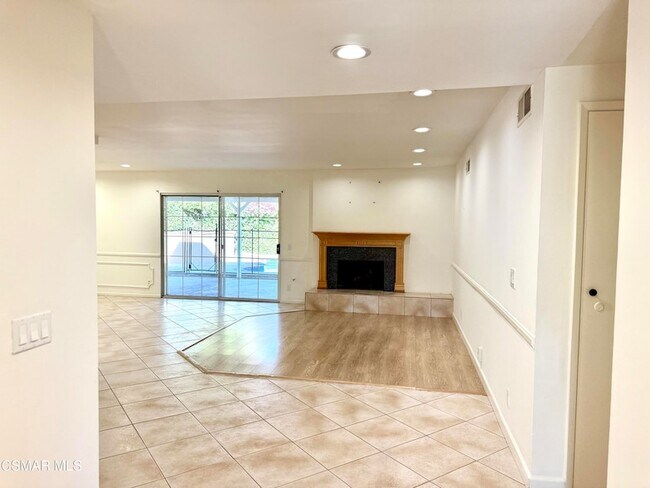 Foto del edificio - 64 Birchwood Ave