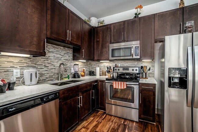 Foto del edificio - 955 St Joseph Pkwy