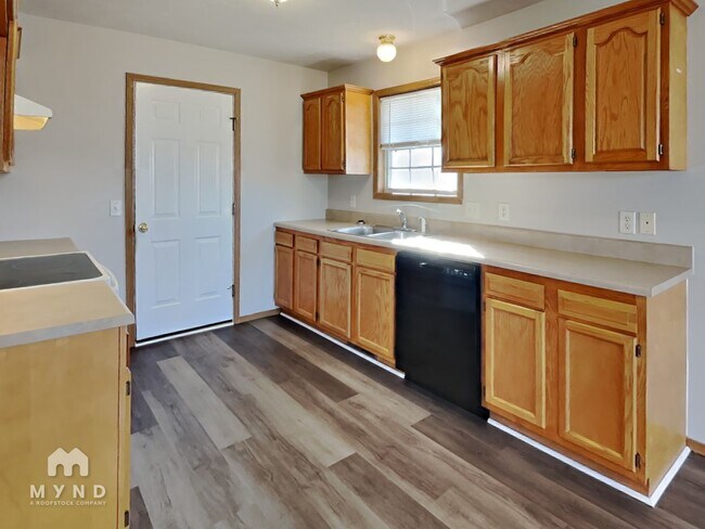 Foto del edificio - 539 N Century Ave