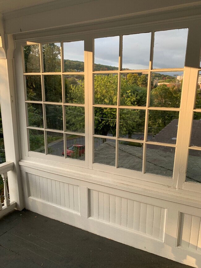 Great views all around - 215 Arthur Ave