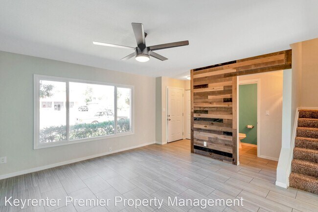 Building Photo - 3 br, 2.5 bath House - 6005 N Granite Reef...