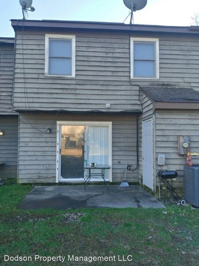Building Photo - 3 br, 1.5 bath House - 424 Hickorywood Cir