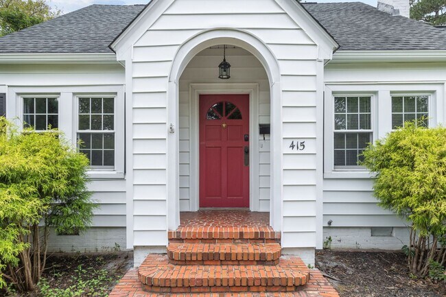 Foto del edificio - 4 Bedroom 3 Bath in Haymount- Available through June 1, 2027 only!