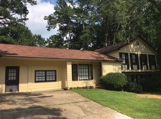Building Photo - 7422 Peppercorn Dr