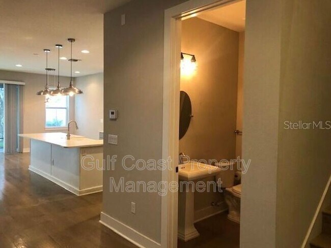 Building Photo - 4545 Chinkapin Dr