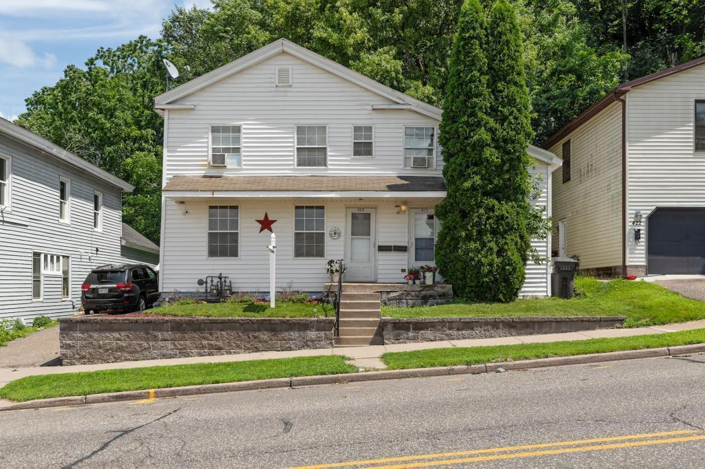 424 3rd St, Hudson, WI 54016 Townhome Rentals in Hudson WI