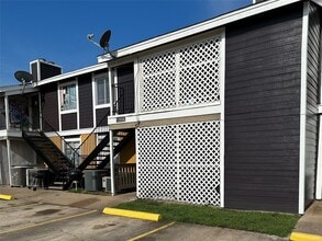 Building Photo - 12658 Ashford Meadow Dr
