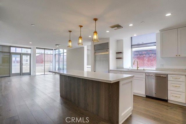 Foto del edificio - 35 N Raymond Ave