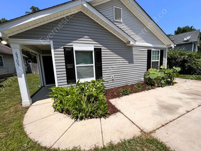 Building Photo - 6305 Summerour Place