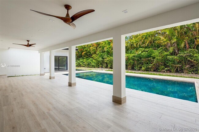 Building Photo - 13306 SW 58th Ct