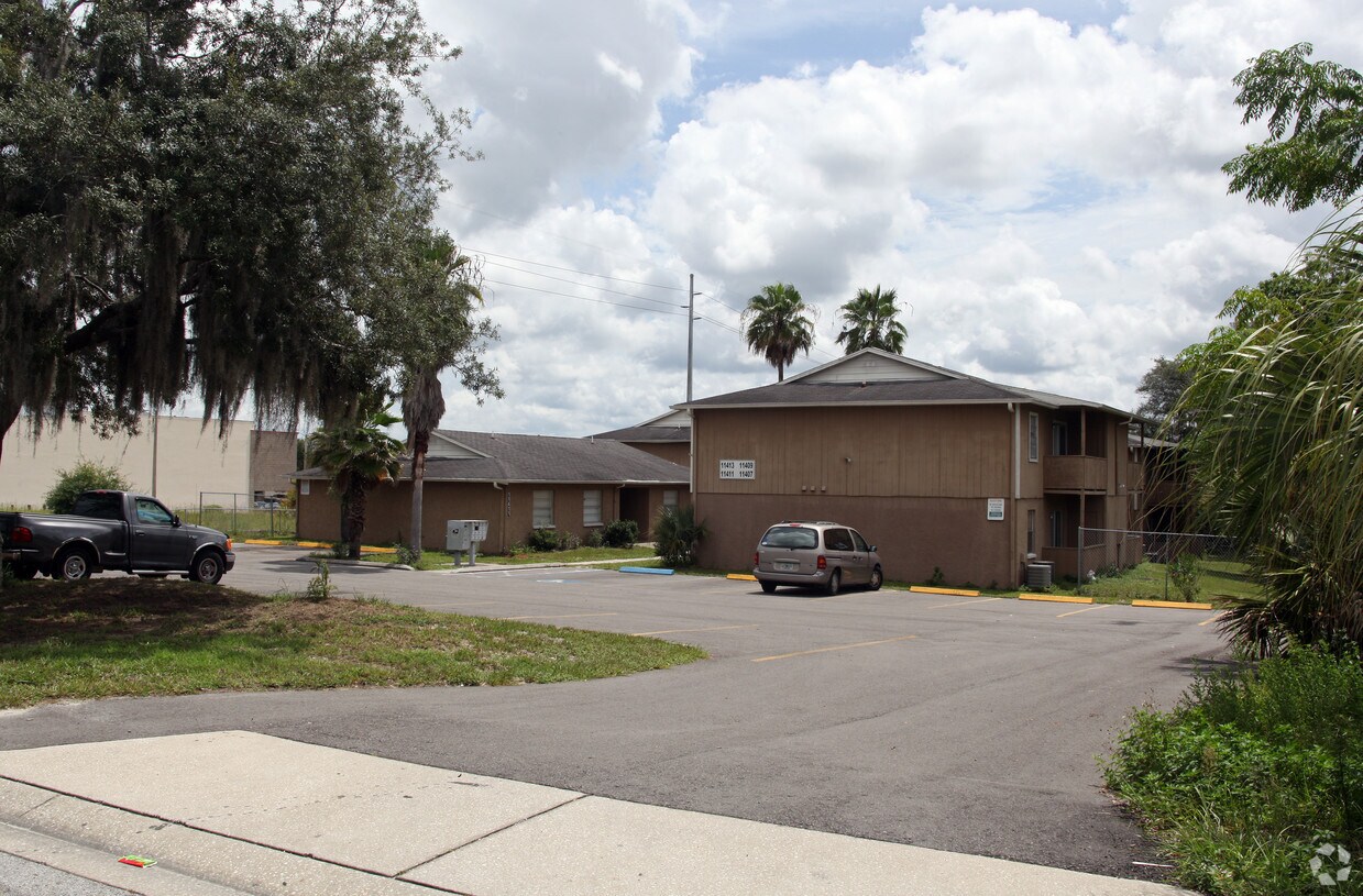11407 N 52nd St, Tampa, FL 33617 Apartments in Tampa, FL