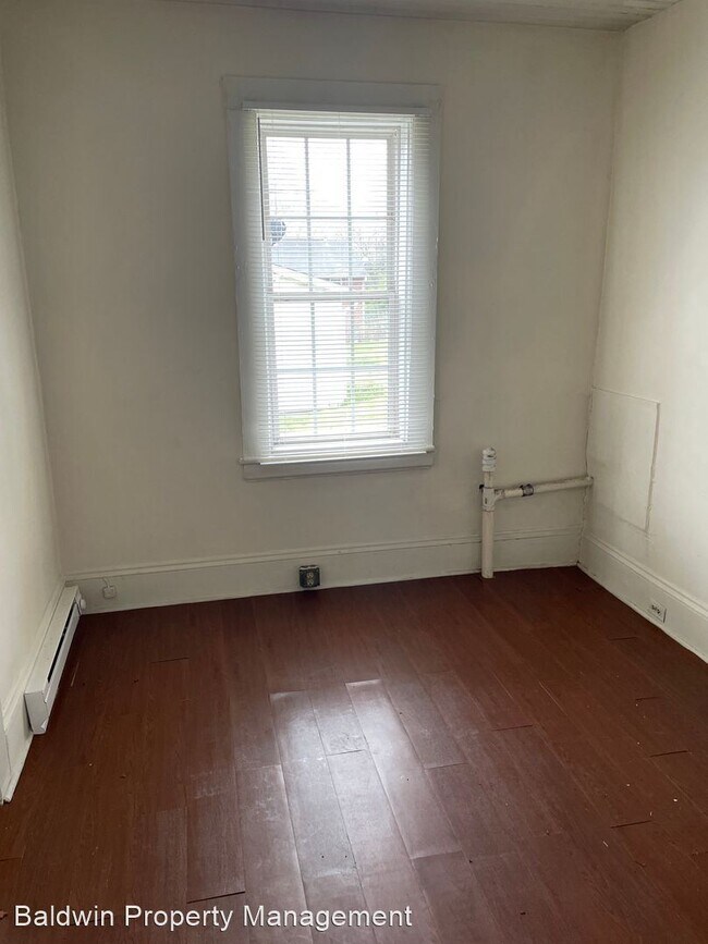 Foto del edificio - 3 br, 1 bath House - 1826 N DUNLEITH AVENUE