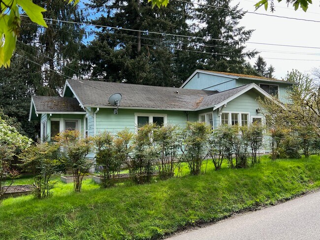 SW Evans St. & SW 45th Ave. - 8005 Southwest 45th Avenue