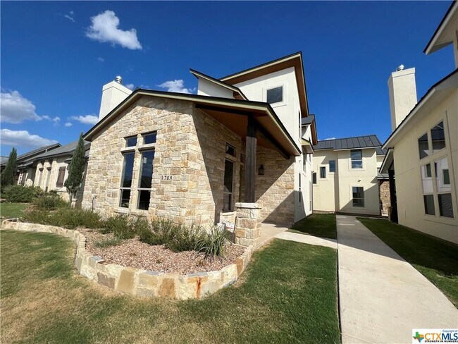 Building Photo - 1704 Gruene Vineyard Crossing