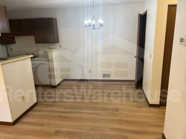 Foto del edificio - 1728 Pleasant St