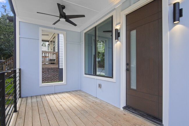 Foto del edificio - 569 Middle St SW