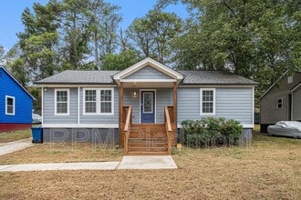 Building Photo - 1343 Lynford Dr SW