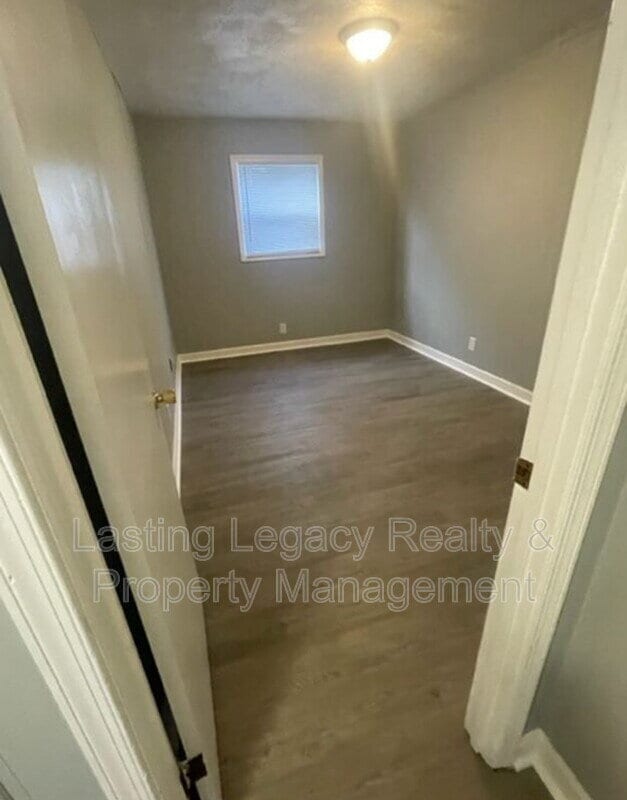 Photo - " 2-Bedroom Retreat on Conley Street – Your Cozy Home Awaits in Winston Salem!"