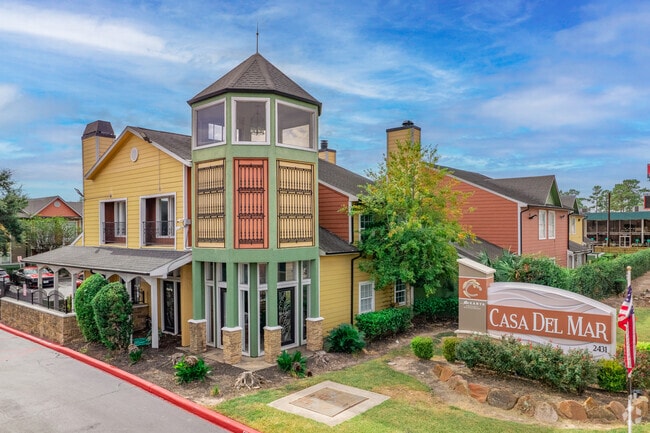 Building Photo - Casa Del Mar